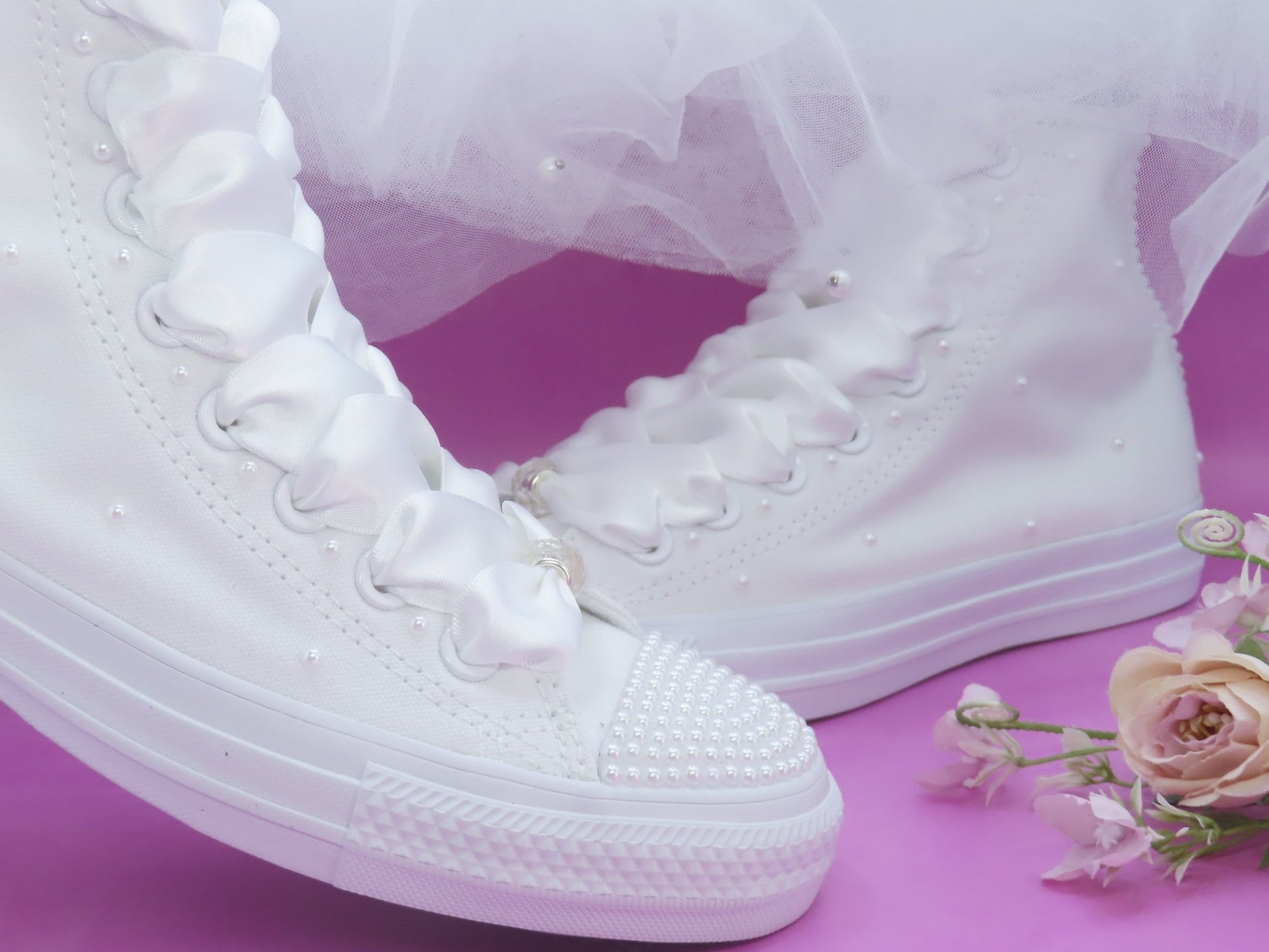 White Pearl Hi top Converse. - Crystal Shoe Designs